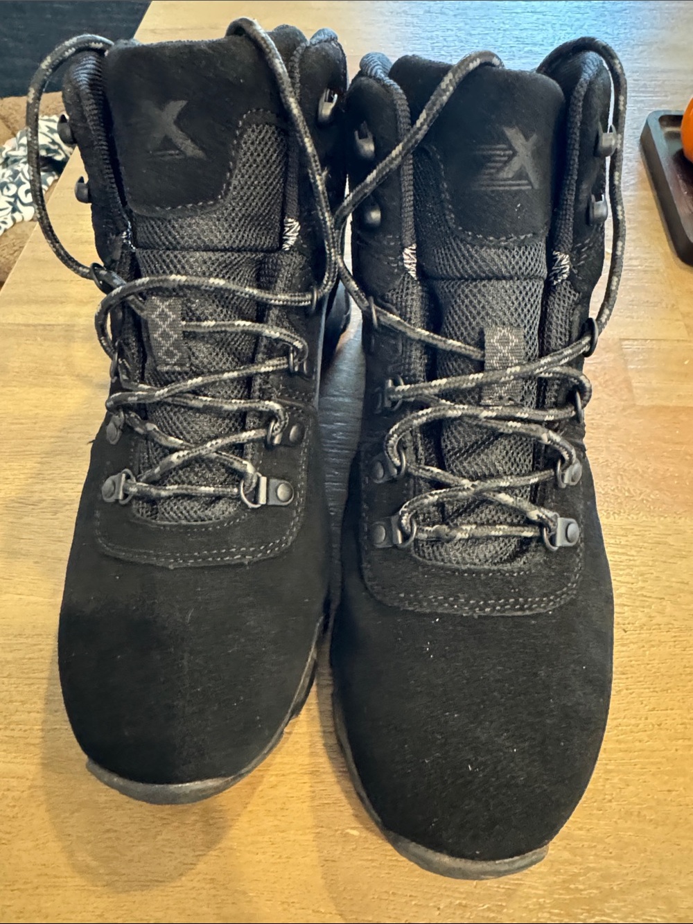 ZeroXposur Men's Black Lace-Up Hiking Boots